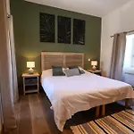 Maison Accueillante Avec Terrasse Pres De Maleville, 50 M², Piscine