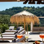 Maison Accueillante Avec Terrasse Pres De Maleville, 50 M², Piscine