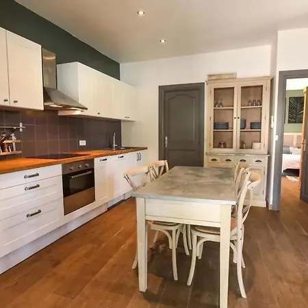 Maison Accueillante Avec Terrasse Pres De Maleville, 50 M², Piscine Prázdninový dům