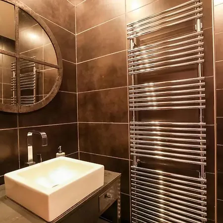 Maison Accueillante Avec Terrasse Près De Maleville, 50 M², Piscine