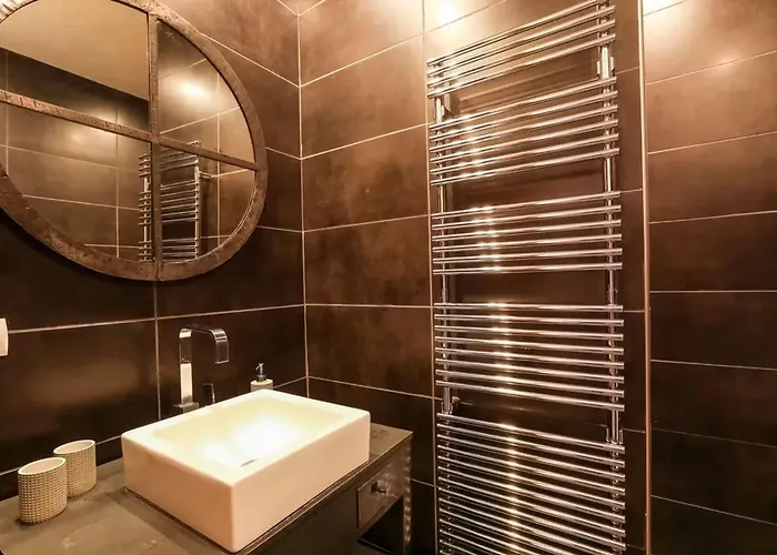 Maison Accueillante Avec Terrasse Près De Maleville, 50 M², Piscine